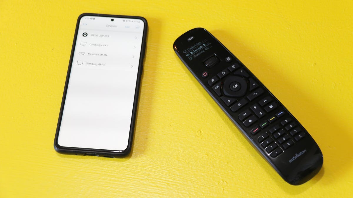 نقد و بررسی Sofabaton U2: بهترین ریموت جهانی اقتصادی