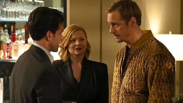 شیو صحبت های لوکاس را در فیلم جانشینی تماشا کرد.