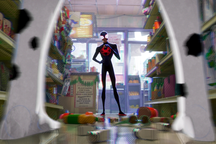 مایلز مورالس در فیلم Spider-Man: Across the Spider-Verse در یک bodega ایستاده است.
